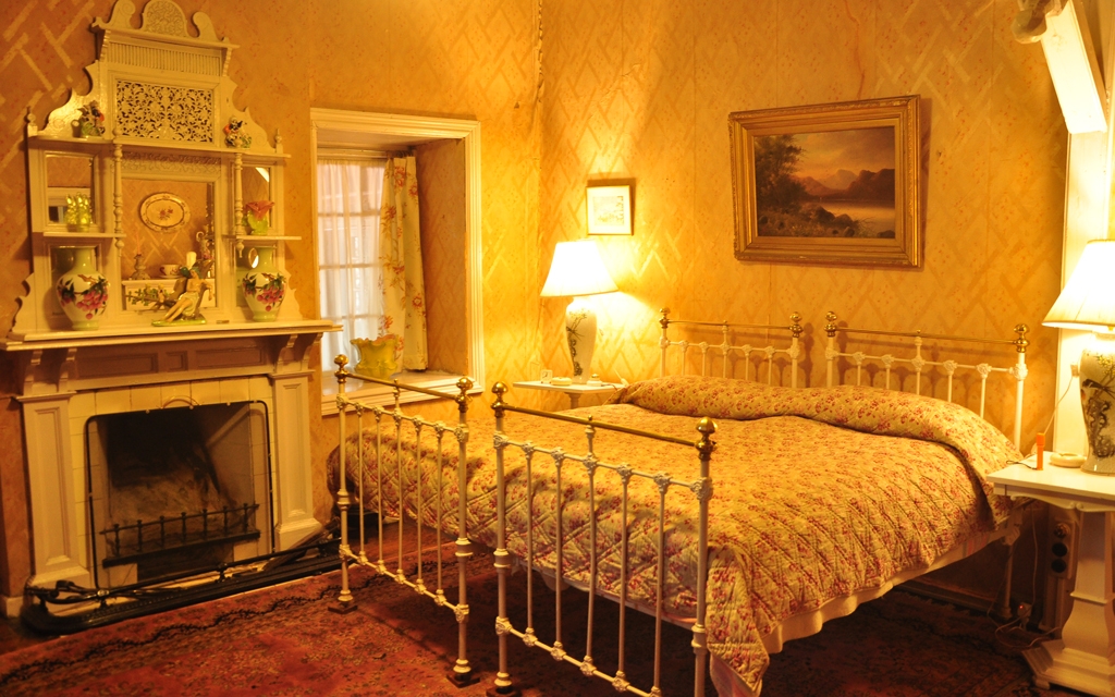 Standard Suites